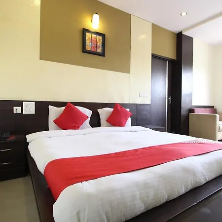 Oyo 11754 Hotel Classic 7